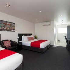 Twin Room view at The Dawson Motel New Plymouth. Call to book 06 758 1177. 