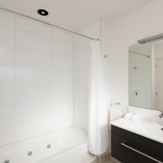 Twin Room Bathroom with Spa Bath at The Dawson Motel. Book now call 06 758 1177